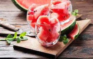 深夜吃瓜的好处,揭秘生活百态的奇妙之旅