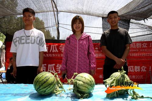 同城吃瓜照片高清,同城吃瓜瞬间，一图览尽人间百态